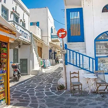 Delfines * Mykonos Town